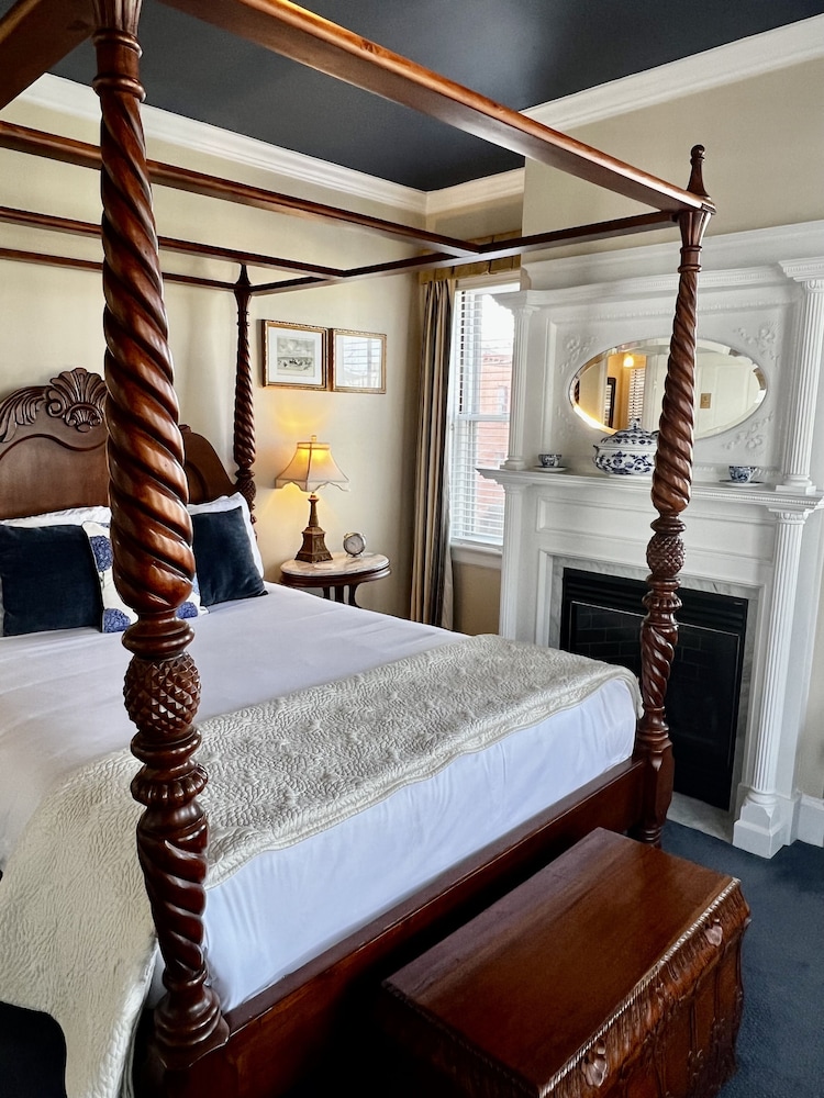 Almondy Inn - photo 55
