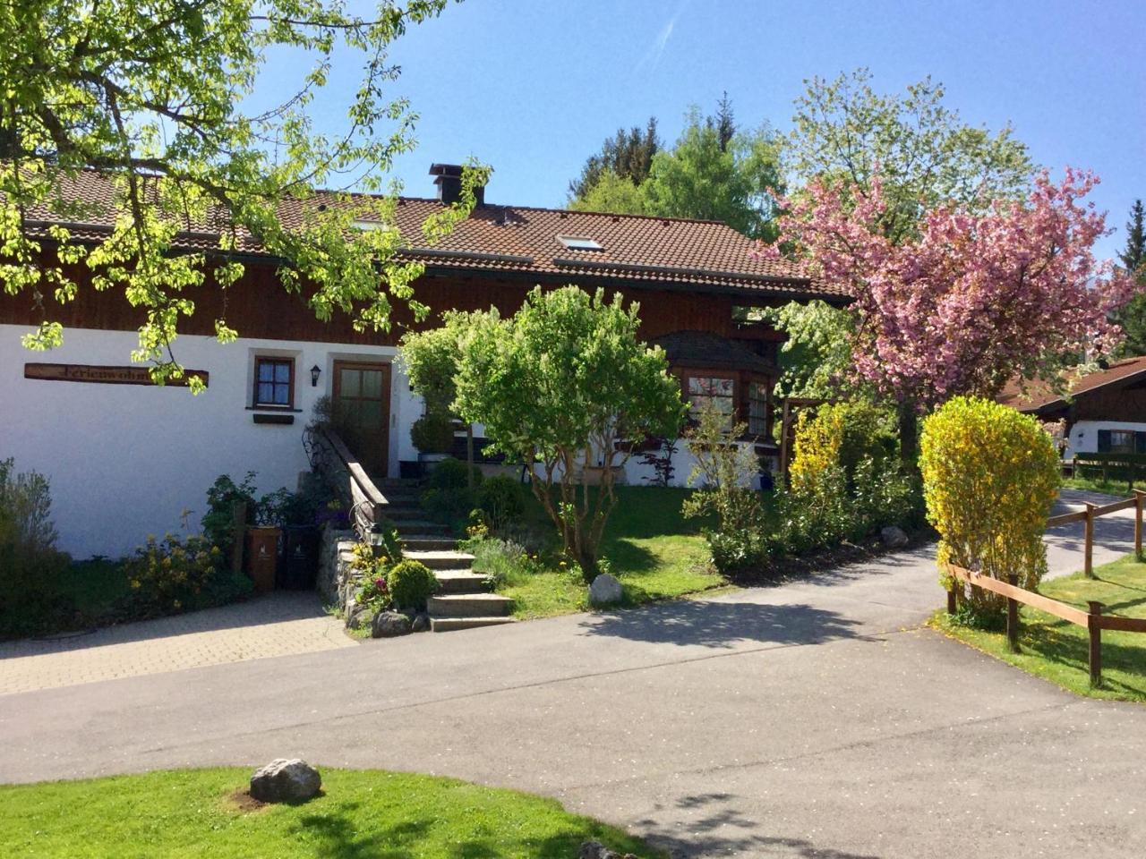 Ferienwohnung Doris Strodl — 4-Star Luxury Hotel in Fuessen, Germany