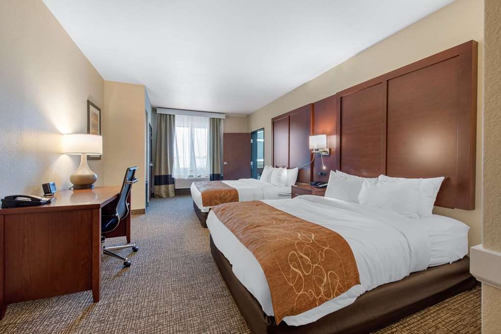 Comfort Suites Denver International Airport - photo 33