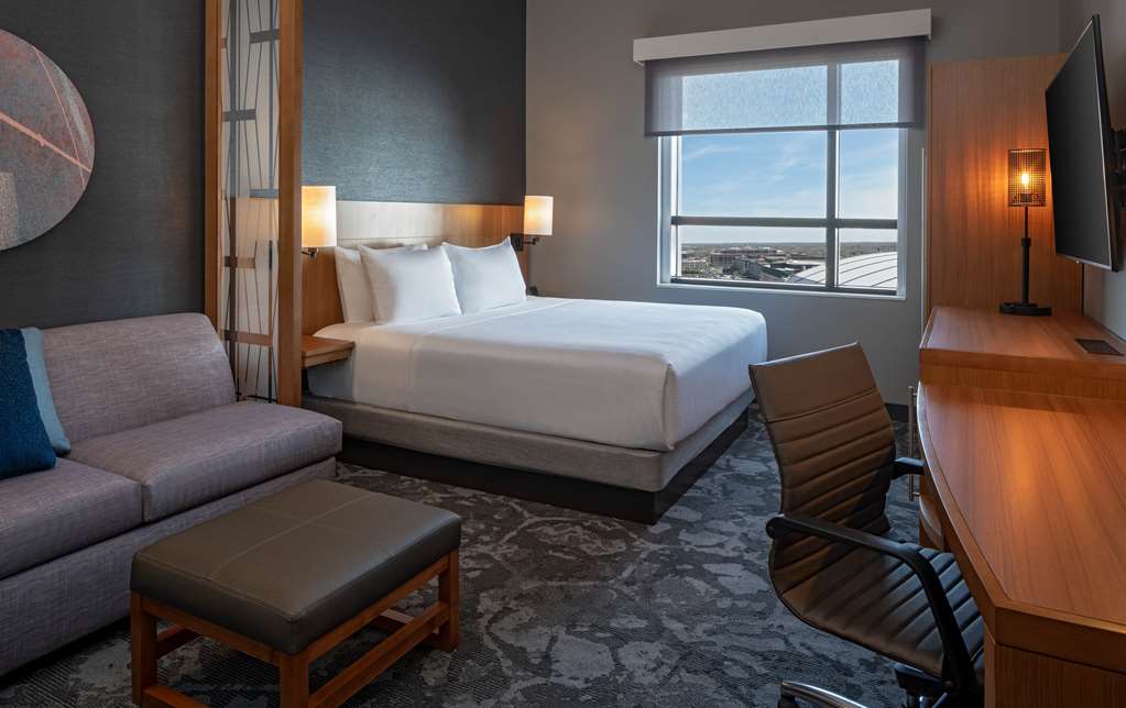 Hyatt Place Indianapolis Downtown - photo 22