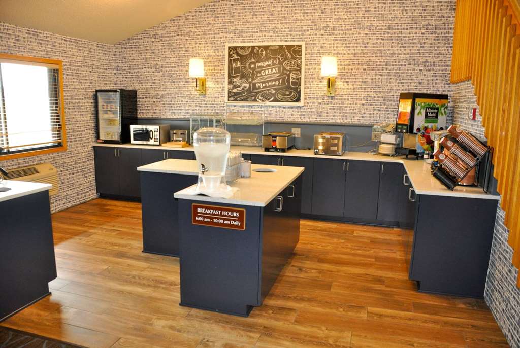 AmericInn by Wyndham Clear Lake - photo 18
