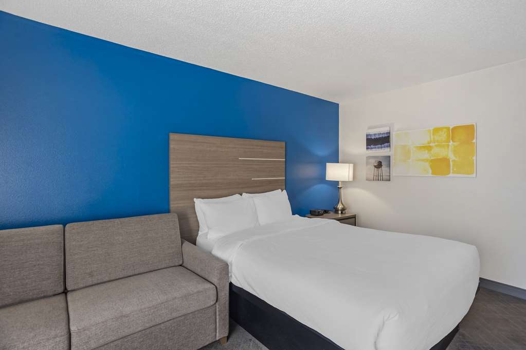 Comfort Inn & Suites Harrisburg Hershey North - photo 21