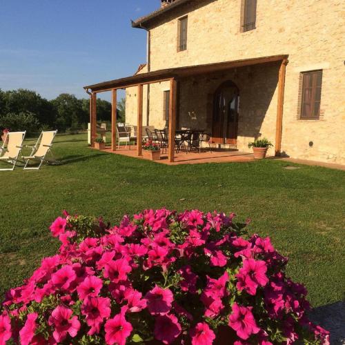 La Stalla - carbon neutral hotel in Acquaviva