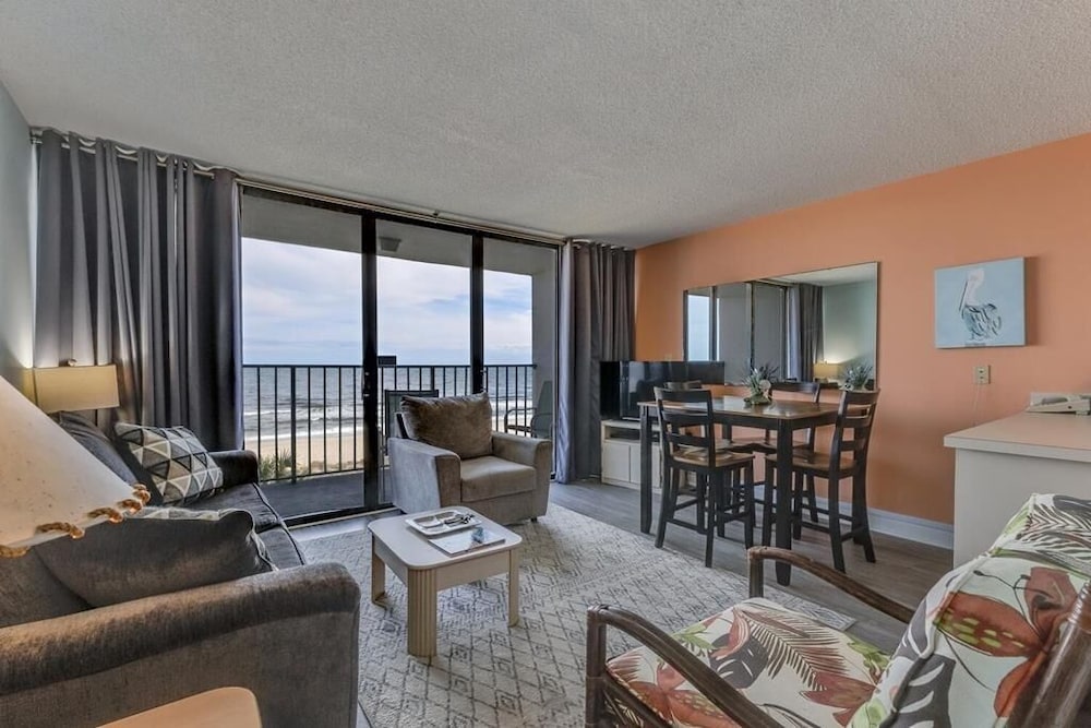 0411 Seaside Sunrise By Atlantic Towers — Carolina Beach
