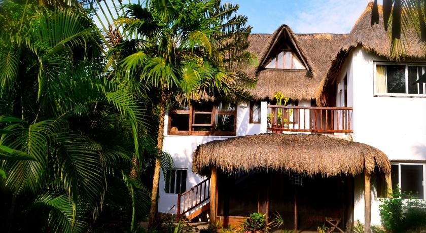 Hotel Que Onda in Akumal, Mexico