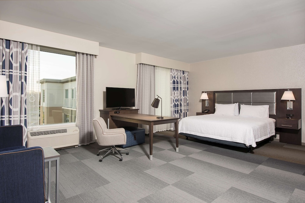 Hampton Inn & Suites Indianapolis Keystone - photo 19
