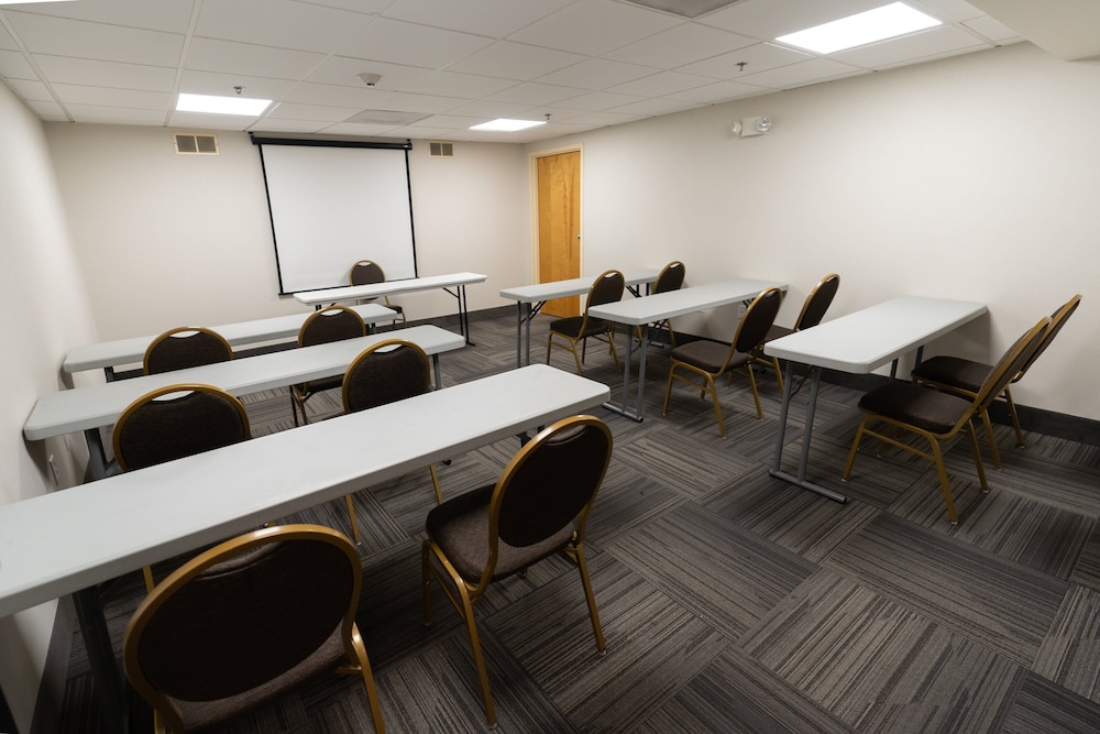 Holiday Inn Express Boston by IHG - photo 77