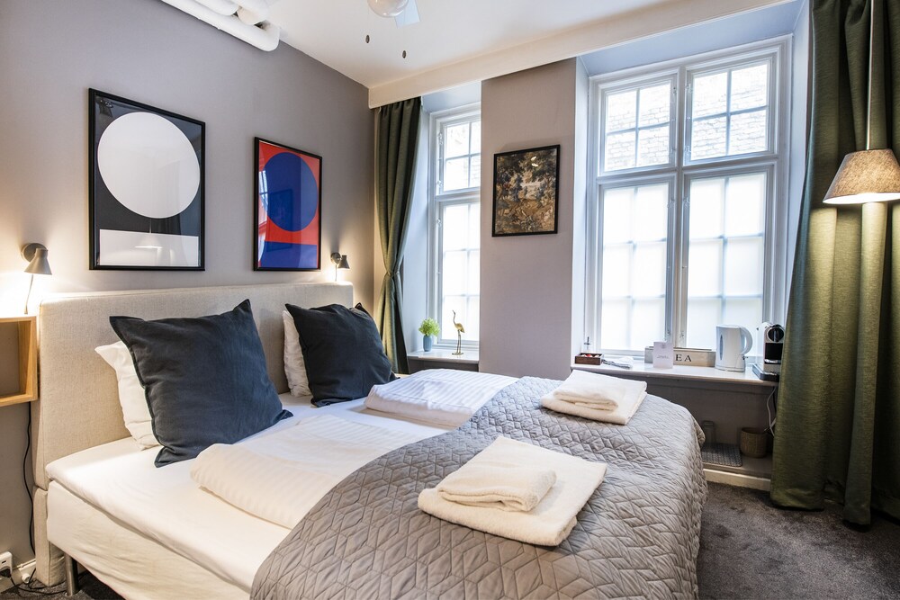 Churchill 3BR by Daniel&Jacob's — 4-Star Luxury Hotel in Copenhagen, Denmark