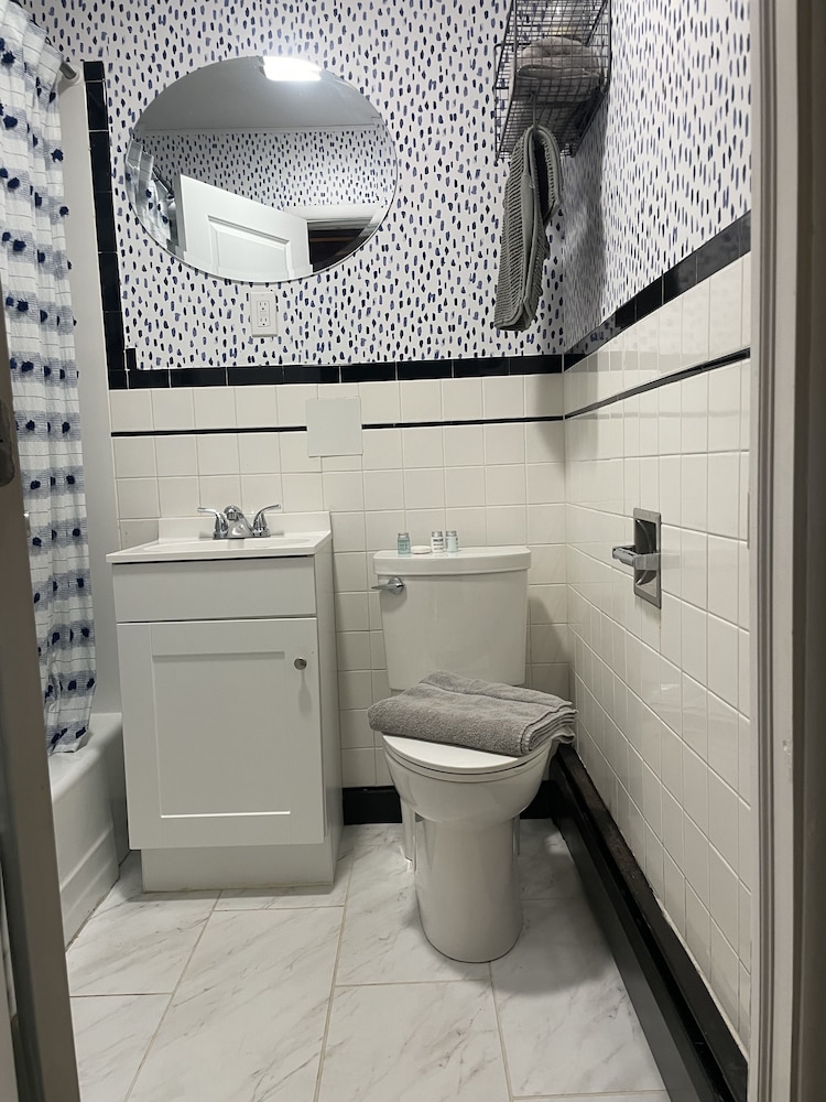 The Arsenal Inn - photo 20
