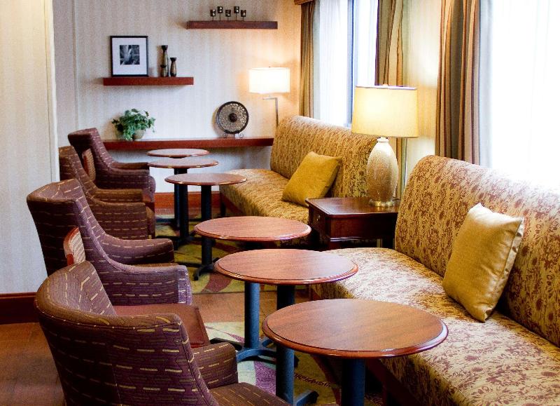 Hampton Inn Charleston Downtown - photo 9