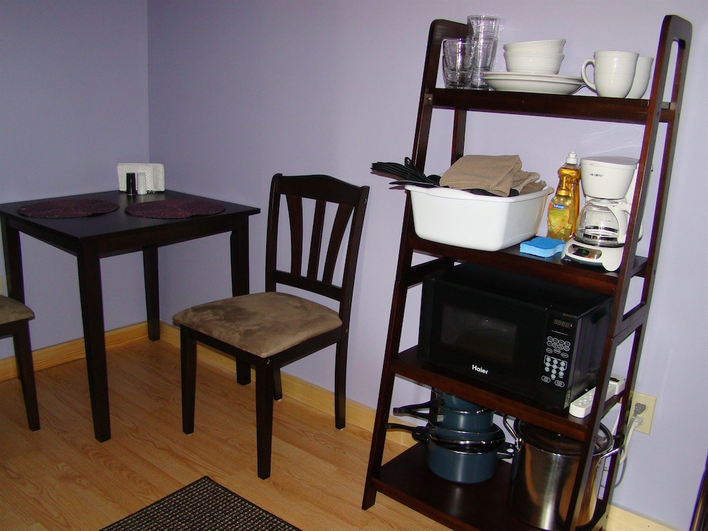 Bay Leaf Cottages & Bistro - photo 31