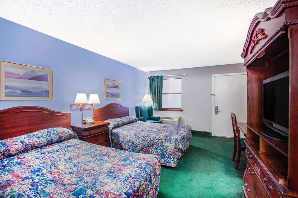 Super 8 by Wyndham Malvern - photo 19