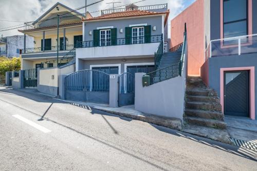 Sunset House — 4-Star Luxury Hotel in Ribeira Brava, Portugal