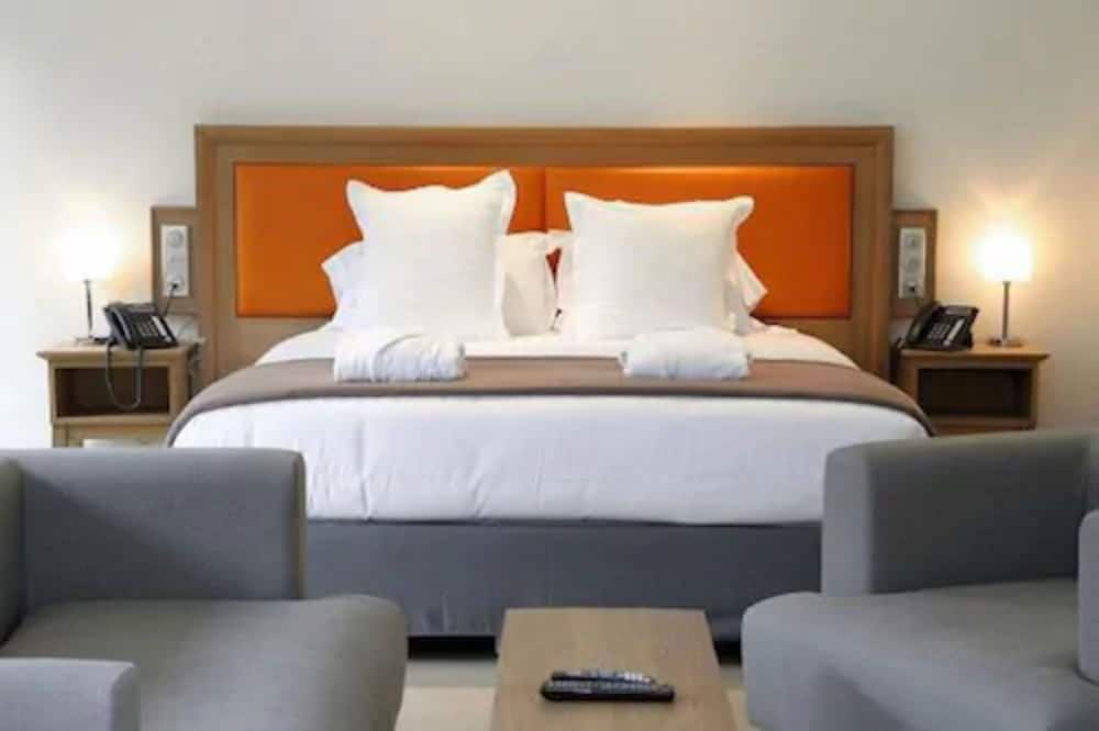 Kolda Properties - carbon neutral hotel in Unknown City