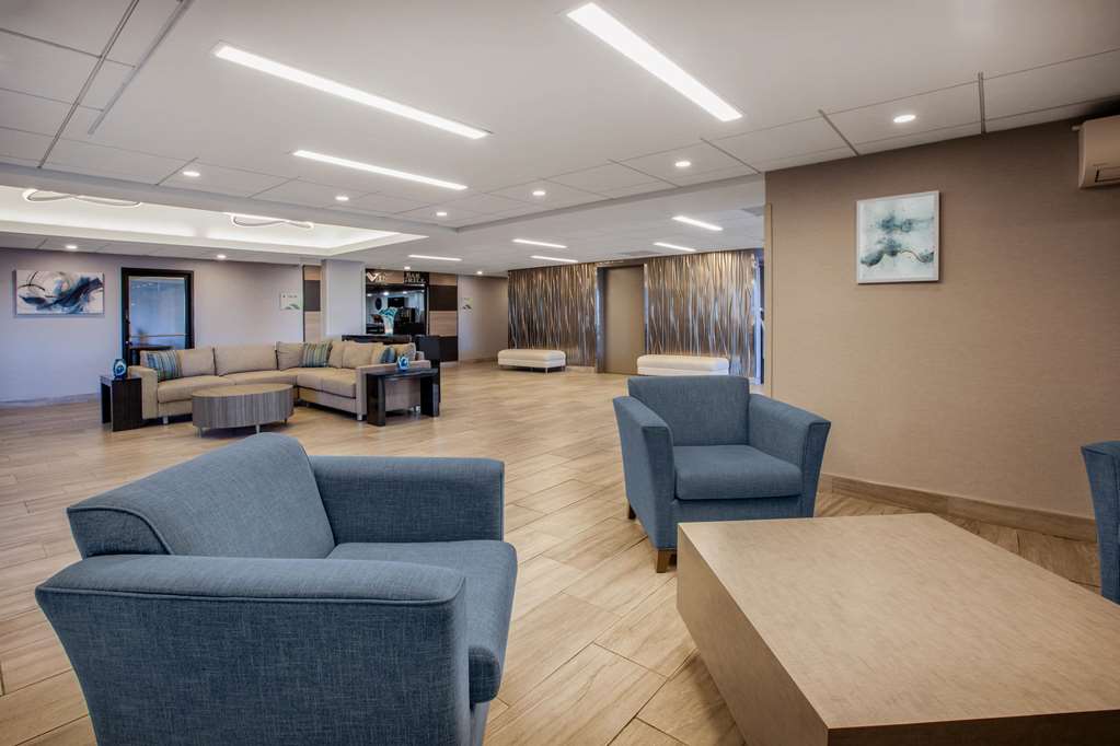 Wingate by Wyndham Detroit Metro Airport - photo 12