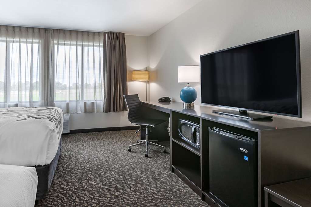 Sleep Inn & Suites Milwaukee Franklin - photo 10