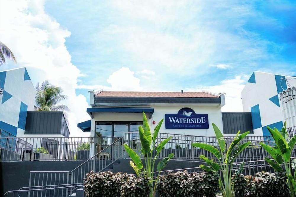 Waterside Suites & Marina - photo 36