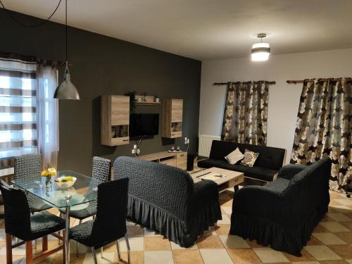 Vretti’s apartment — Kythira — photo 4