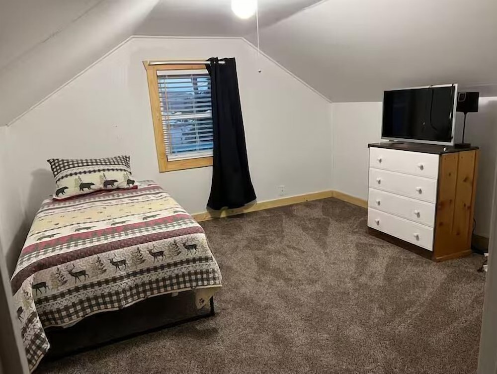 Chinook Winds Motel - photo 36