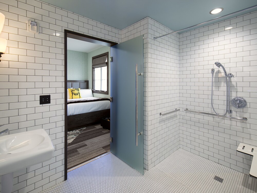 Moxy Santa Barbara - photo 12