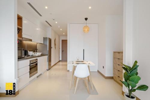 1BR Gem with Stunning Marina Views Close to Metro — 4-Star Luxury Hotel in Dubai, United Arab Emirates