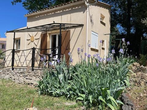 Le petit soleil — hotel in Les Mages