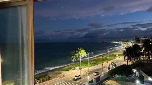 Flat em Hotel de Luxo beira mar da grife Ritz suítes com vista ampla para todo o mar da cruz das almas jatiúca e ponta verde com toda estrutura de um hotel lindo e arrojado academia piscina e muito mais venha viver essa experiência incrível — 5-Star Luxury Hotel in Maceio, Brasil