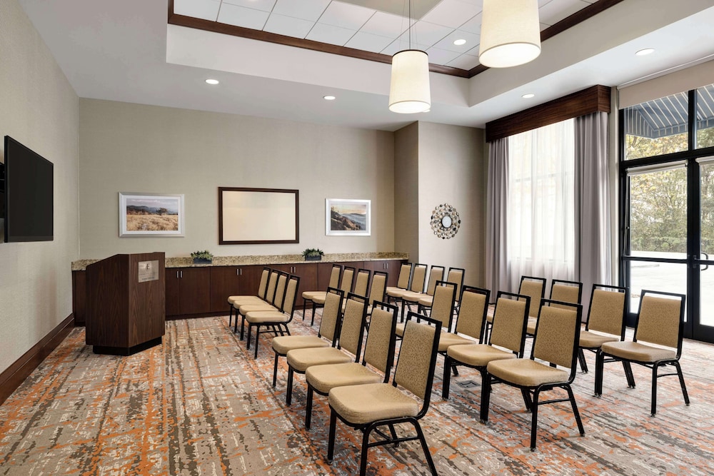 Embassy Suites Chattanooga Hamilton Place - photo 42