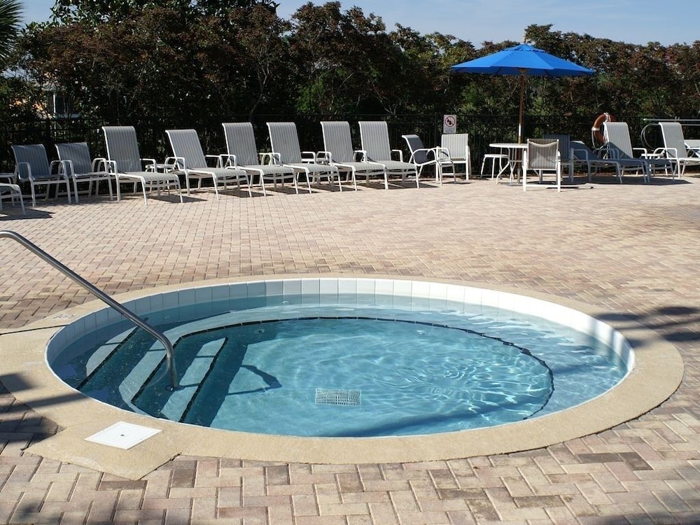 3 Bed In Resort Close To Disney 3 Bedroom Condo - photo 26