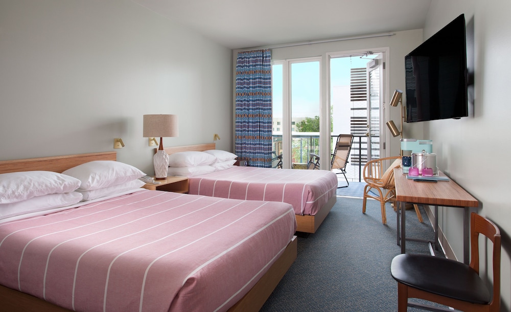 East Austin Hotel - photo 6