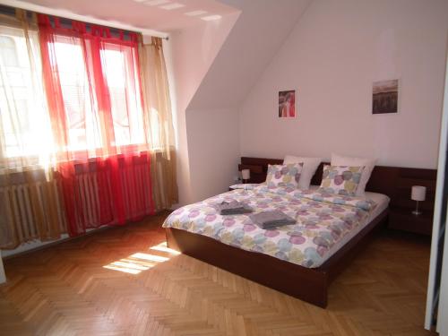 Old Town spacious apartment — 5-Star Luxury Hotel in Prague, Czech Republic