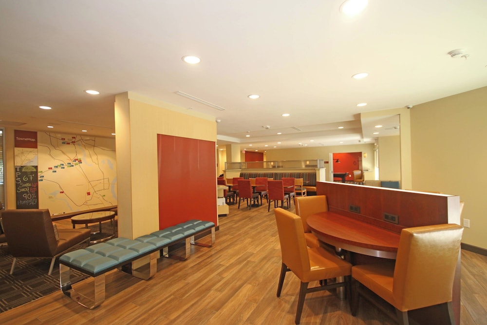 TownePlace Suites by Marriott Charleston North Charleston - photo 2