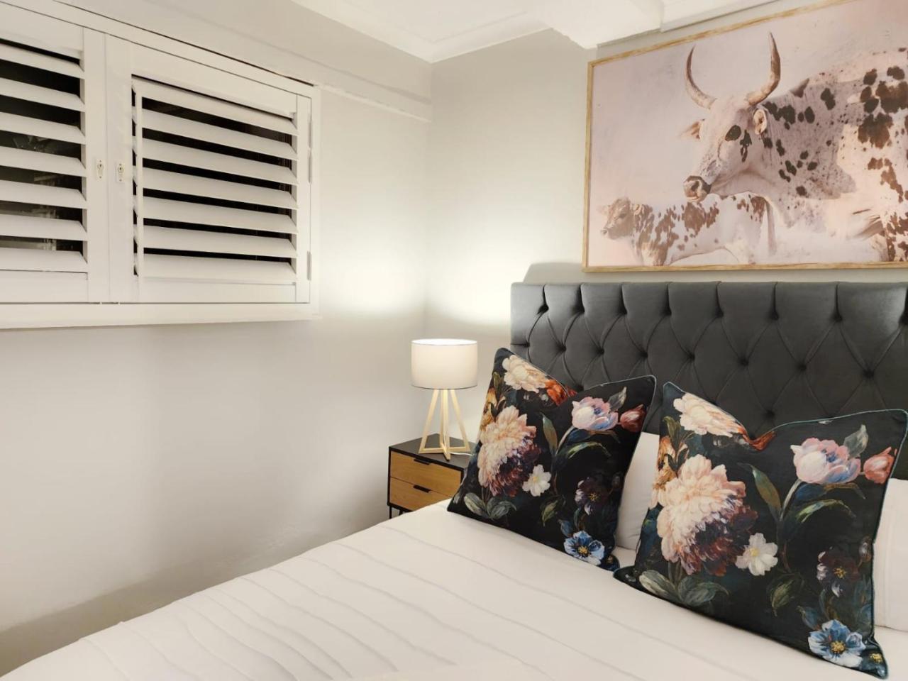 10 On Gillian Self Catering Apartments Not Affected By Loadshedding