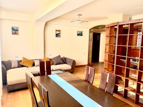 Apartment Amiryan — 4-Star Luxury Hotel in Yerevan, Armenia