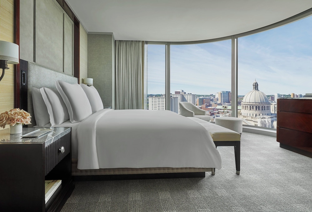 Four Seasons Hotel One Dalton Street Boston - photo 16