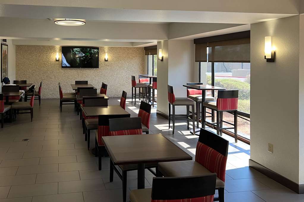 Comfort Inn I 10 West at 51st Ave - photo 33