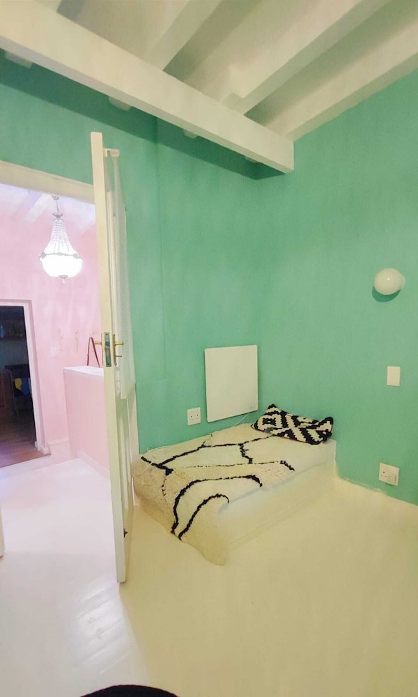 Beautiful Appartement With Balcony and Great View at Bokaap
