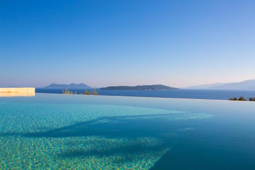 Villa Portokali — 4-Star Luxury Hotel in Vasiliki, Greece