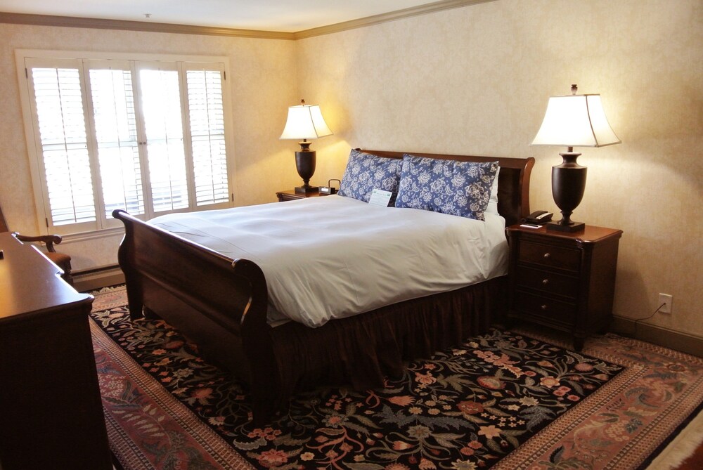 Cow Hollow Suites - photo 14