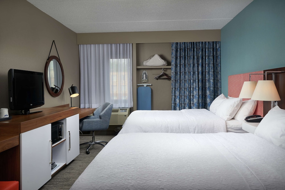 Hampton Inn Hanover - photo 15