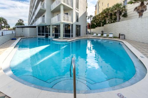 SeaCrest 715AB by Holiday Isle Properties — 4-Star Luxury Hotel in Fort Walton Beach, United States