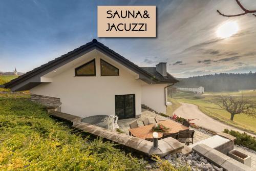 Holiday House Vikend — 4-Star Luxury Hotel in Polzela, Slovenia