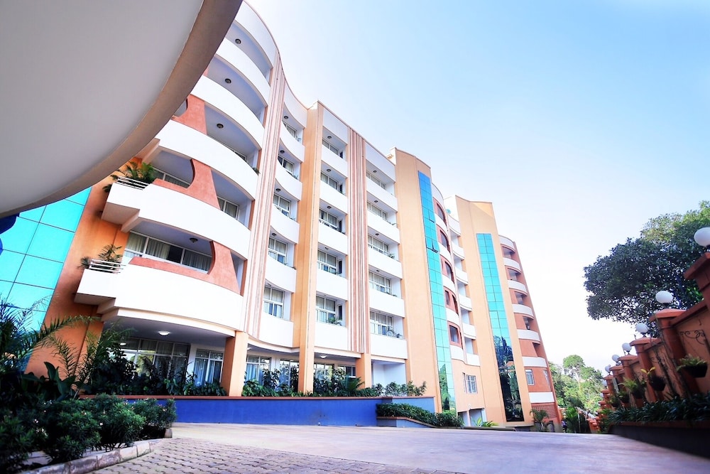 Ssanga Courts — 4-Star Luxury Hotel in Kampala, Republic of Uganda