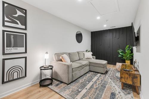 Chic 1BR Oasis Ideal Retreat near Six Flags — 4-Star Luxury Hotel in Austell, United States