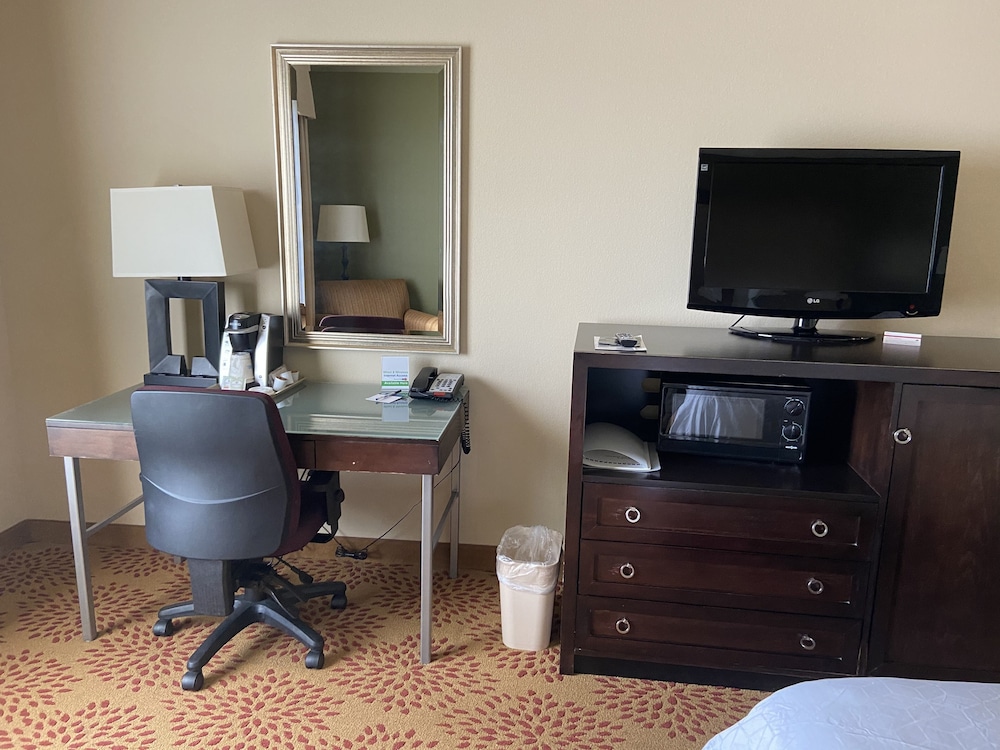 Holiday Inn Express & Suites Silt Rifle by IHG - photo 23