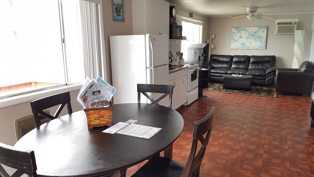 Lake Breeze Resort - photo 55