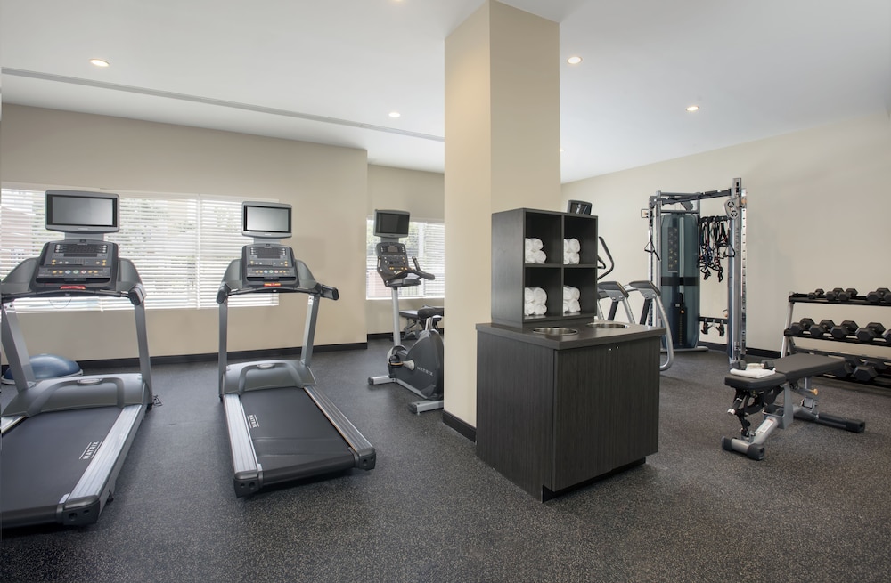 Candlewood Suites Miami Exec Airport Kendall by IHG - photo 19