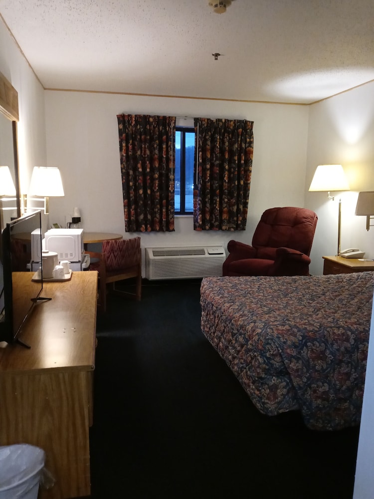 New Martinsville Inn - photo 4