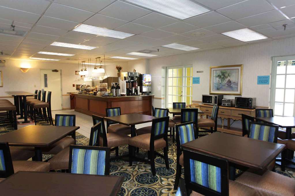 Wyndham Garden Jacksonville - photo 8