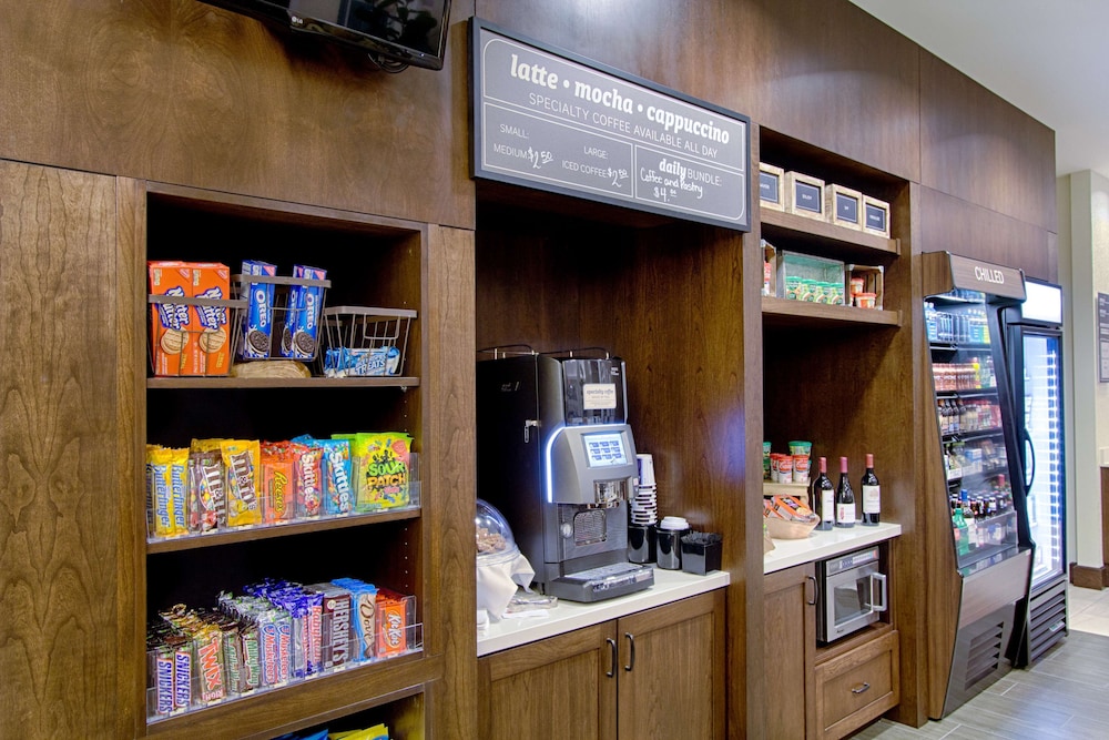 Hilton Garden Inn Salina - photo 34